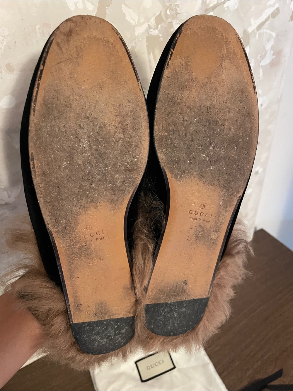 Gucci Princetown Black Velvet Fur-Lined Loafer Mules/Slippers with Gold Horsebit - Picture 9 of 9
